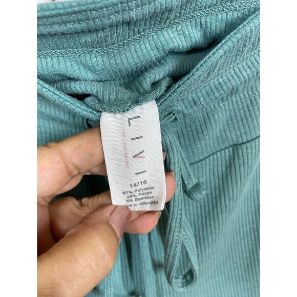 LIVI Mid Rise Rib Knit Capri Wide Leg Sage Green Size 14 / 16 - Picture 5 of 10